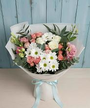 Букет цветов из:  Розы, Лизиантусы и Хризантемы в Зее
