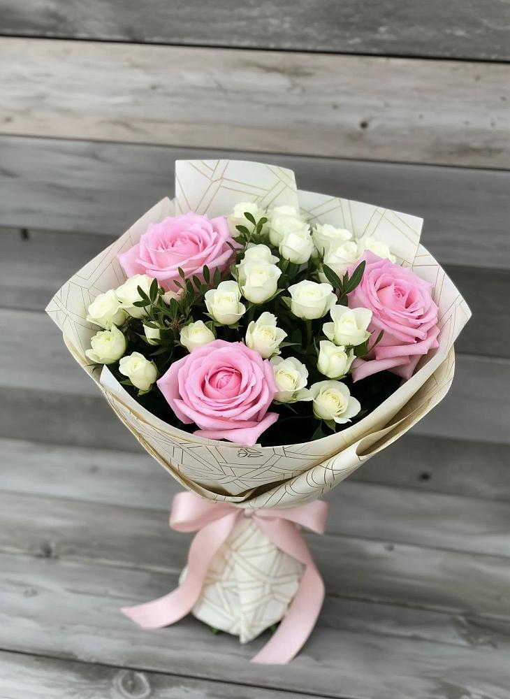 Букет цветов из: Розы в Зее