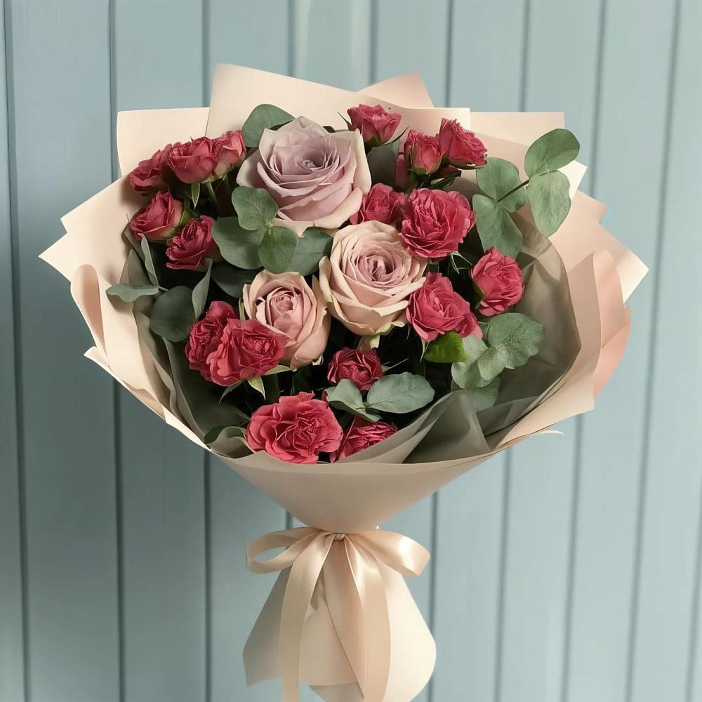Букет цветов из: Гвоздики и Розы в Зее