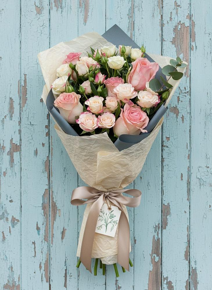 Букет цветов из: Розы в Зее