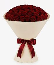 Букет 101 Бордовая роза Блэк Бакарра в Зее