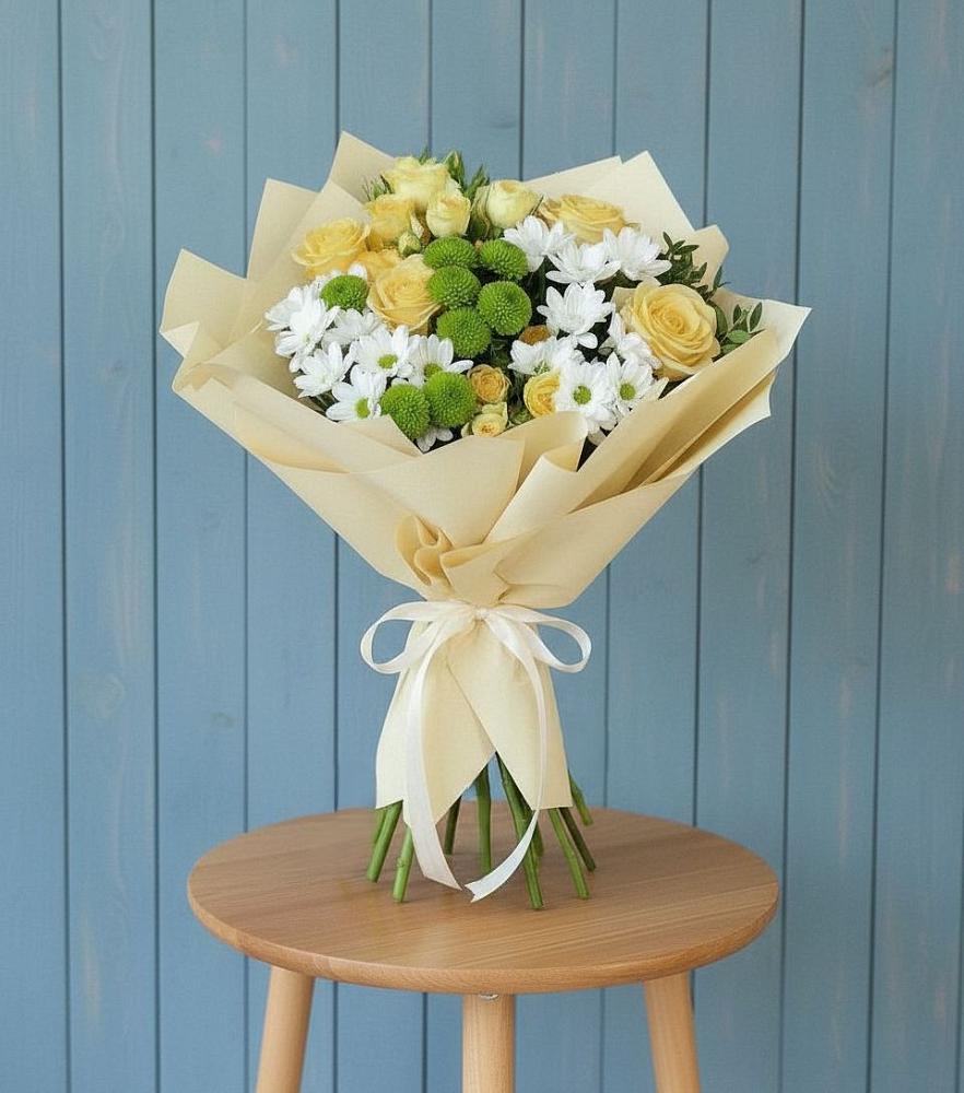 Букет цветов из: Хризантемы и Розы в Зее