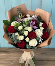 Букет цветов из:  Розы и Альстромерии в Зее