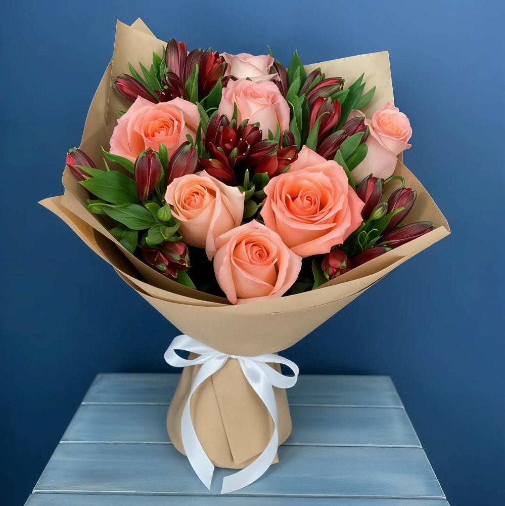 Букет цветов из: Розы и Альстромерии в Зее