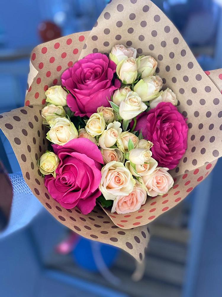 Букет цветов из: Розы в Зее