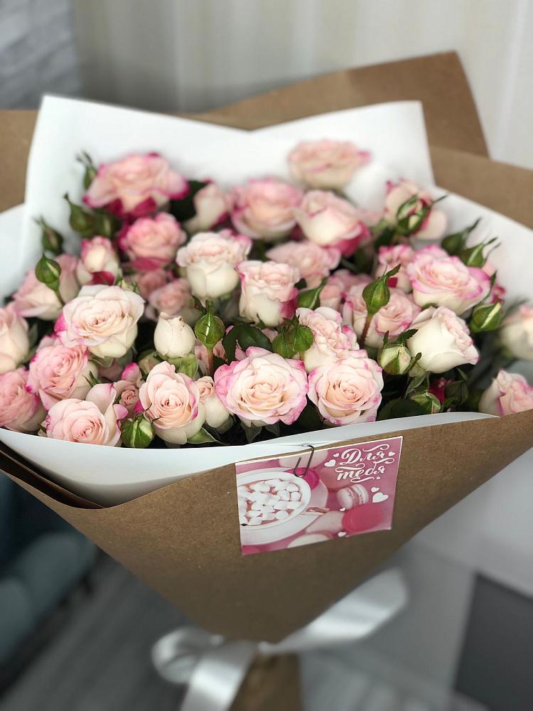 Букет цветов из: Розы в Зее