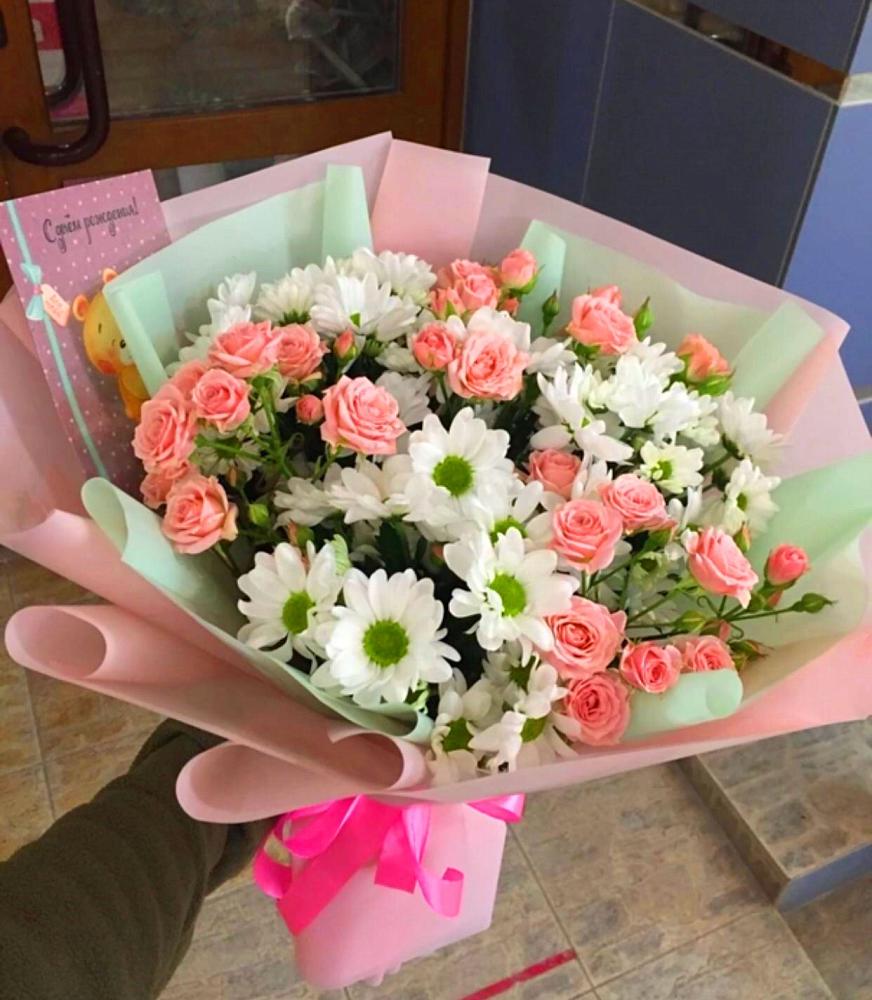 Букет цветов из: Розы и Хризантемы в Зее