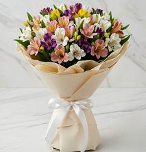 Букет цветов из:  Альстромерии в Зее