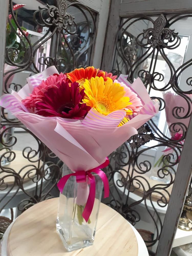 Букет цветов из: Герберы в Зее