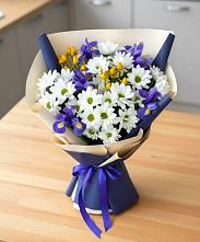 Букет цветов из:  Розы, Ирисы и Хризантемы в Зее