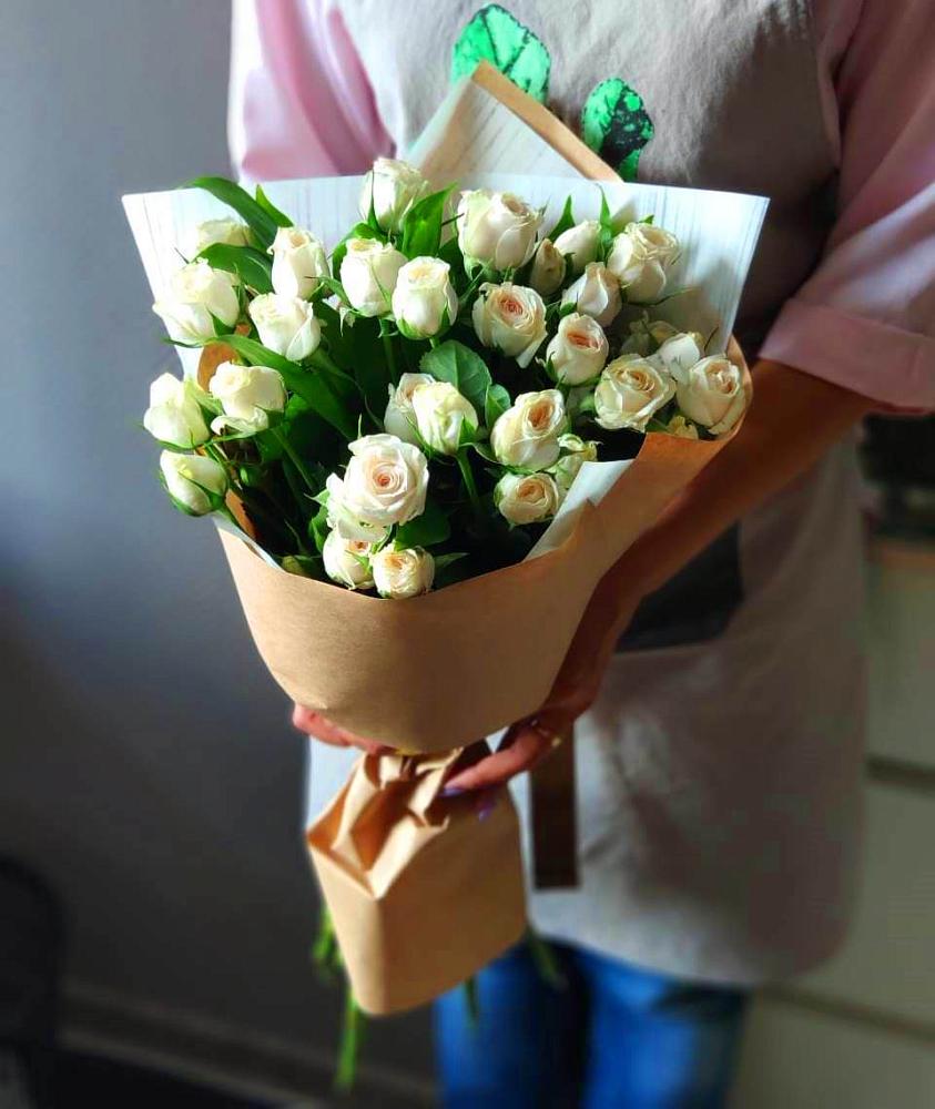 Букет цветов из: Розы в Зее