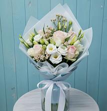 Букет цветов из:  Розы и Лизиантусы в Зее